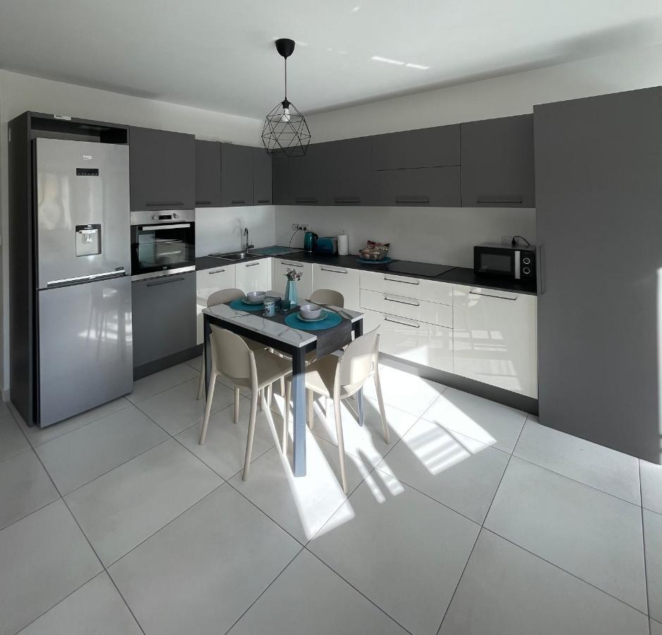 Zen Apt In The Heart Of Malta Ta Xbiex Bagian luar foto
